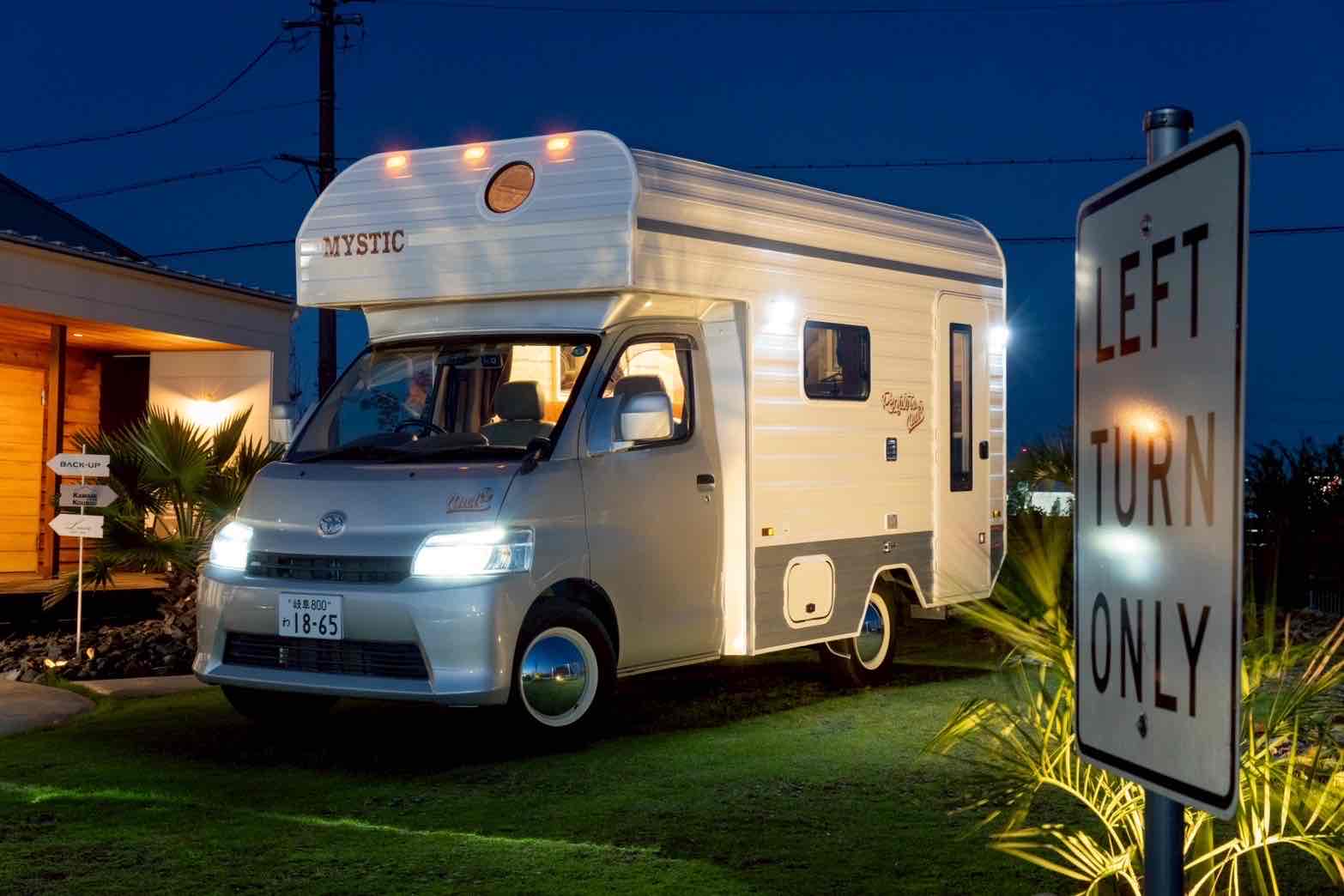 キャンピングカー　レンタル　レンタカー　ミスティック　レジストロ・アウル